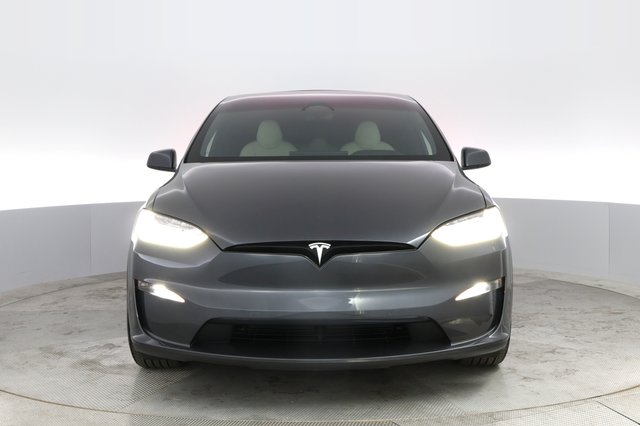2023 Tesla Model X — photo 9 of 26