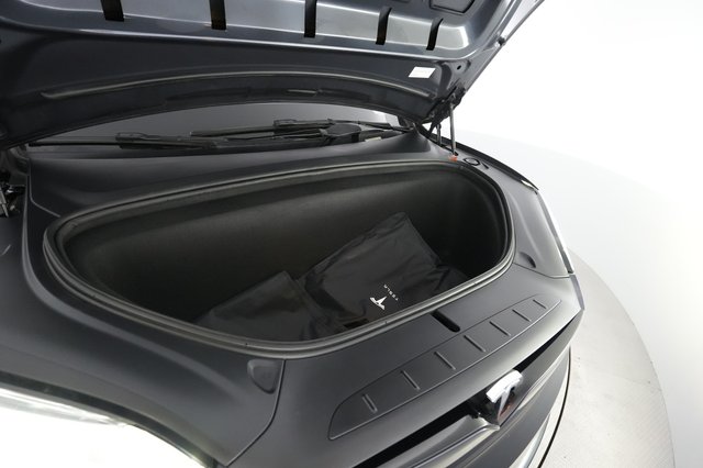 2023 Tesla Model X — photo 24 of 26