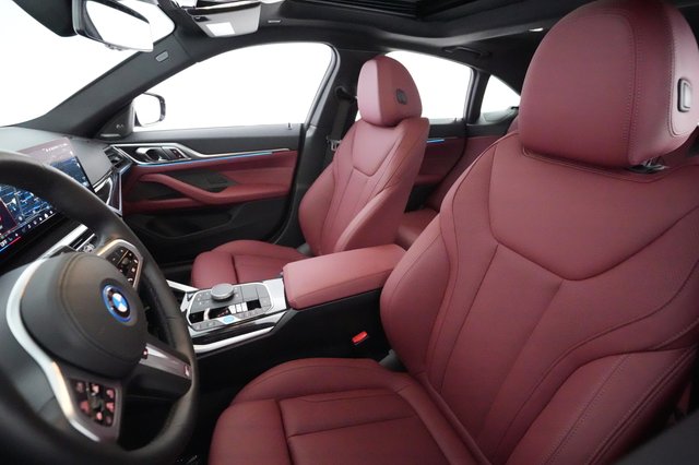 2024 BMW i4 — photo 3 of 24