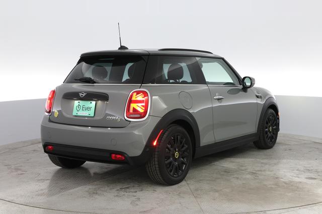 2023 MINI Cooper SE — photo 2 of 18
