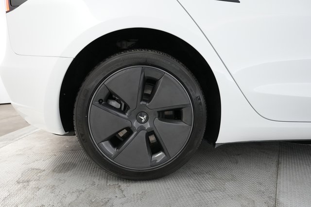 2023 Tesla Model 3 — photo 17 of 22
