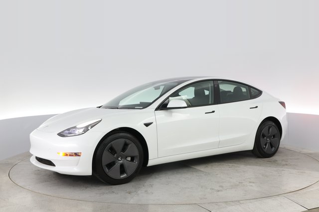 2023 Tesla Model 3 — photo 14 of 22
