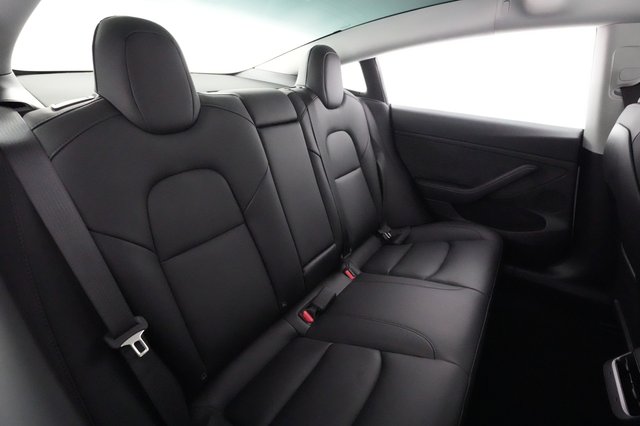 2023 Tesla Model 3 — photo 4 of 22