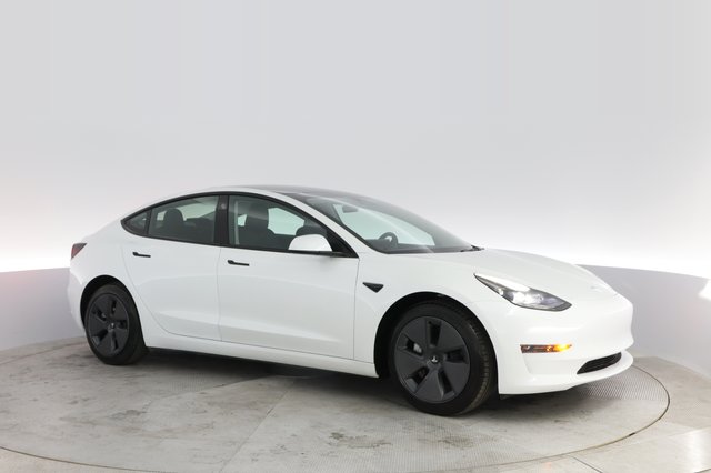 2023 Tesla Model 3 — photo 11 of 22