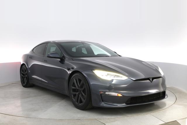 2022 Tesla Model S — photo 10 of 23