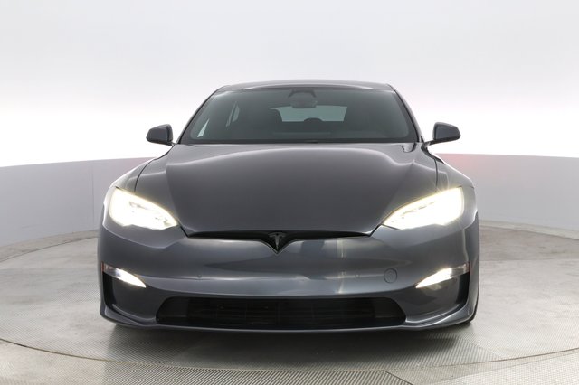 2022 Tesla Model S — photo 9 of 23