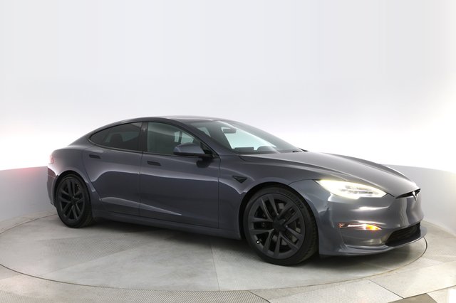 2022 Tesla Model S — photo 11 of 23