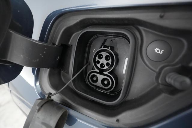 2022 Polestar 2 — photo 8 of 22