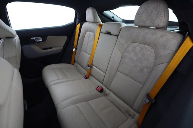 2022 Polestar 2 — photo 19 of 25