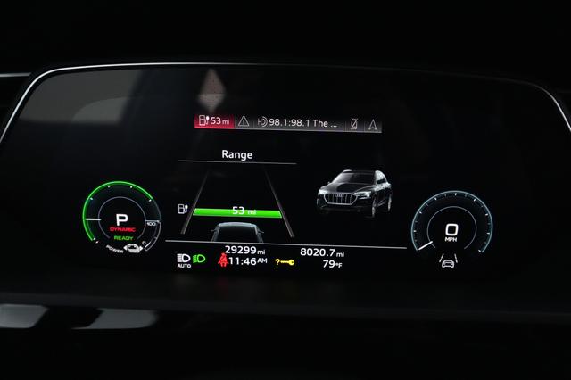 2021 Audi e-tron — photo 5 of 26