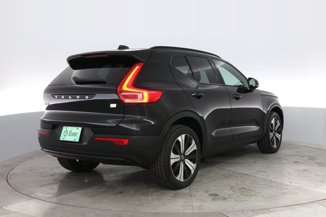 2023 Volvo XC40 Recharge — photo 2 of 25
