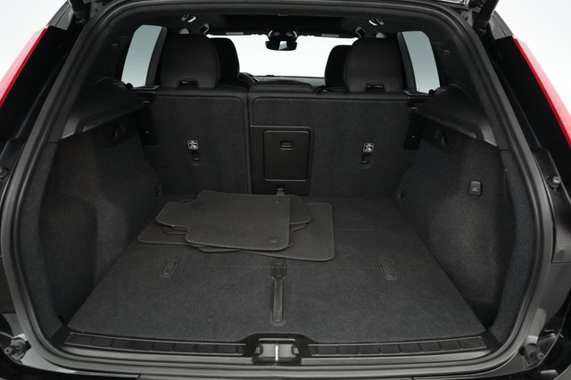 2023 Volvo XC40 Recharge — photo 6 of 25