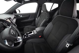 2023 Volvo XC40 Recharge — photo 3 of 25