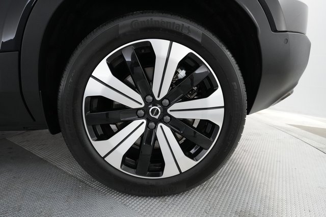 2023 Volvo XC40 Recharge — photo 15 of 25