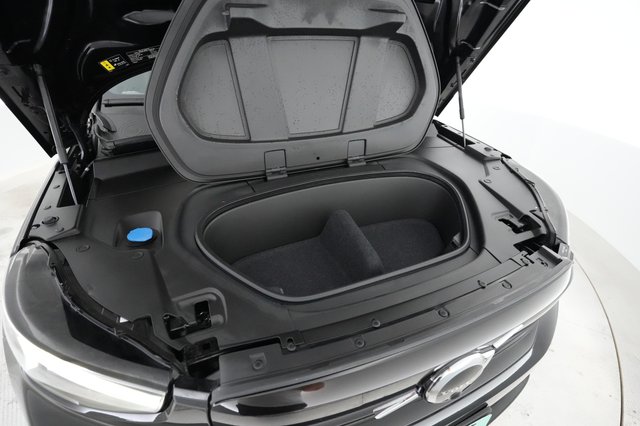 2023 Volvo XC40 Recharge — photo 24 of 25