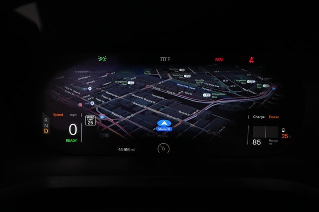 2022 Polestar 2 — photo 5 of 26