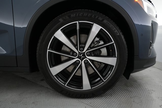 2022 Polestar 2 — photo 7 of 22