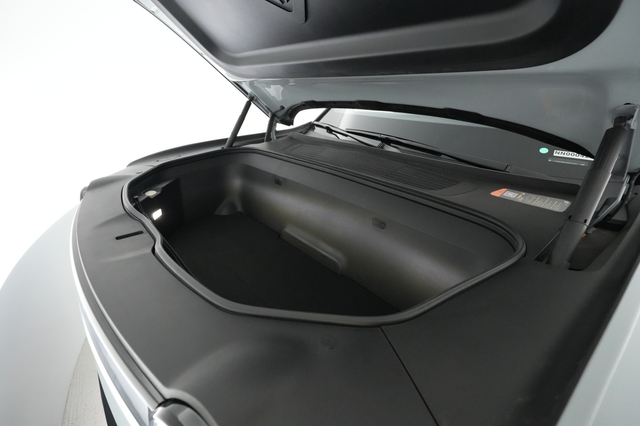 2022 Rivian R1S