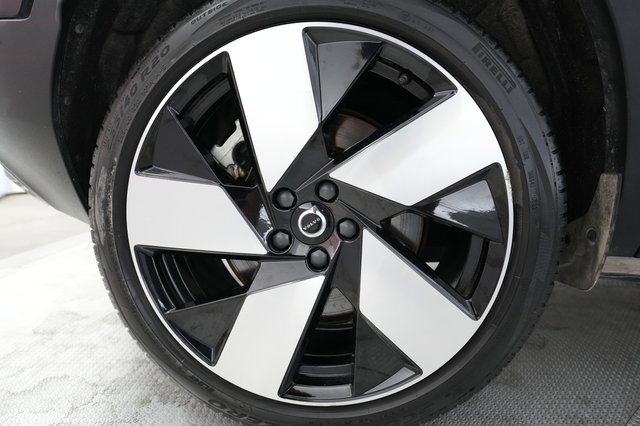 2023 Volvo C40 Recharge — photo 7 of 22