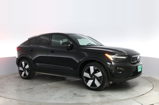 2023 Volvo C40 Recharge — photo 11 of 22