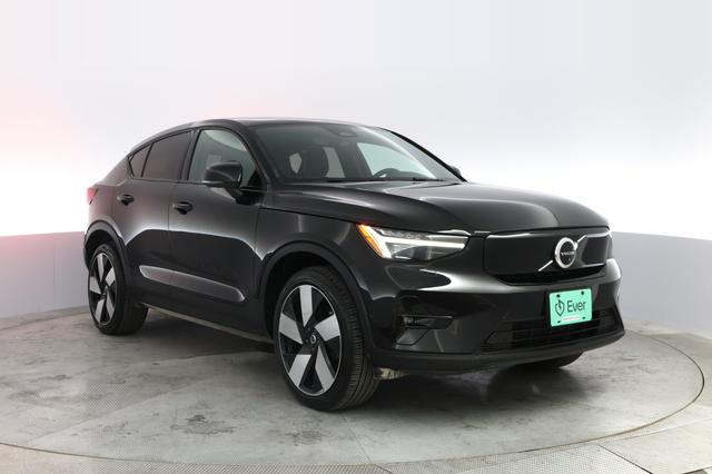 2023 Volvo C40 Recharge — photo 10 of 22