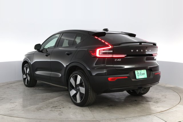 2023 Volvo C40 Recharge — photo 13 of 22