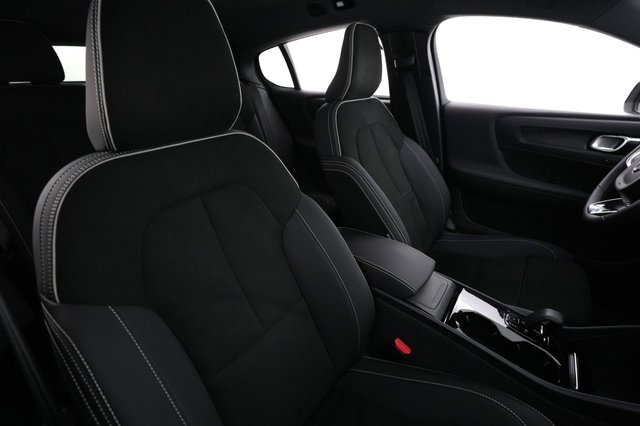 2023 Volvo C40 Recharge — photo 18 of 22