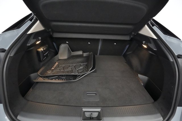 2023 Nissan Ariya — photo 6 of 23