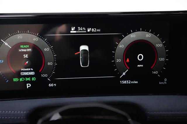 2023 Nissan Ariya — photo 5 of 23