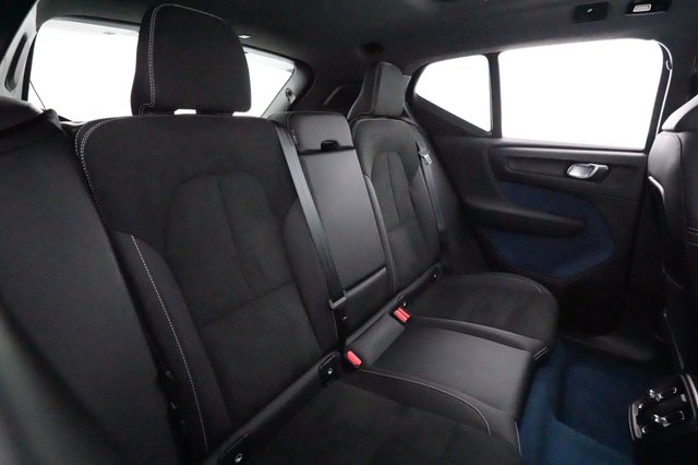 2023 Volvo XC40 Recharge — photo 4 of 22