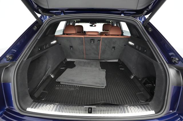 2022 Audi e-tron — photo 6 of 22