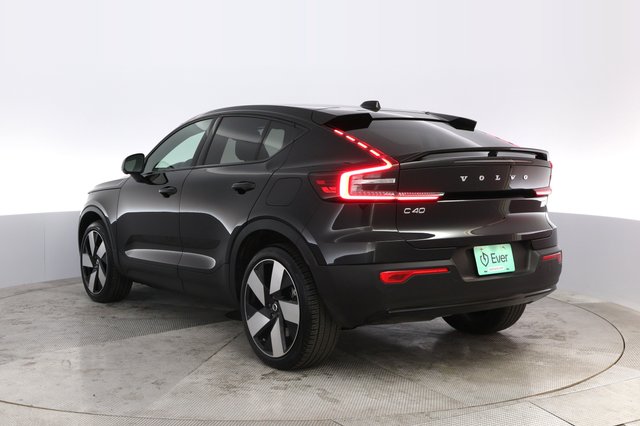 2024 Volvo C40 Recharge — photo 13 of 22