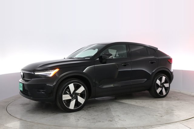 2024 Volvo C40 Recharge — photo 14 of 22