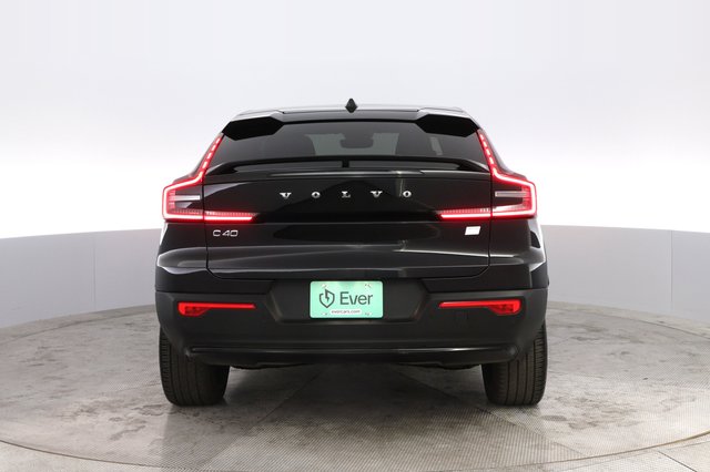 2024 Volvo C40 Recharge — photo 12 of 22