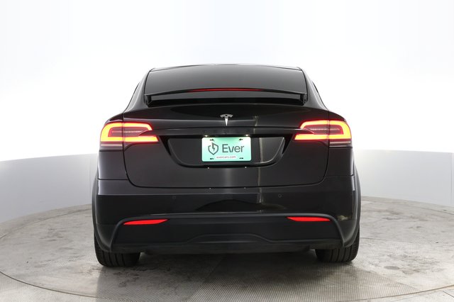 2023 Tesla Model X — photo 12 of 23
