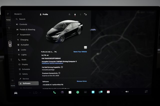 2023 Tesla Model X — photo 5 of 23
