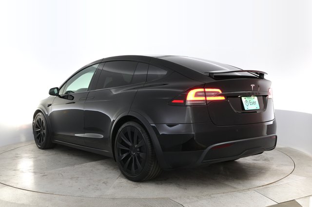 2023 Tesla Model X — photo 13 of 23