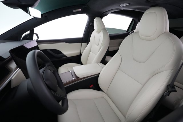 2023 Tesla Model X — photo 3 of 23
