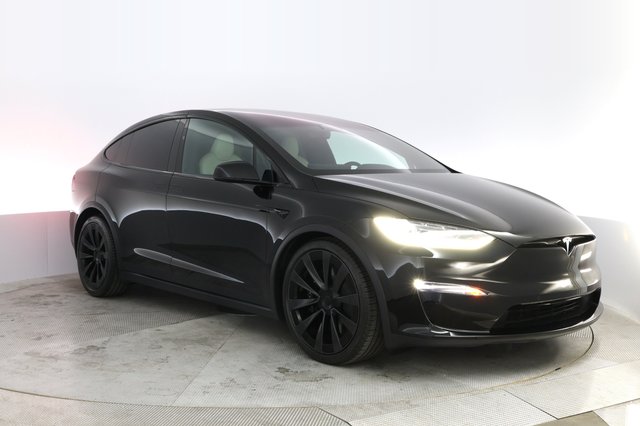 2023 Tesla Model X — photo 10 of 23