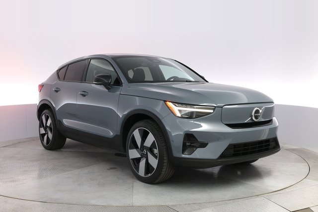 2023 Volvo C40 Recharge — photo 10 of 25