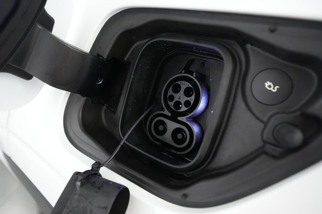 2022 Polestar 2 — photo 8 of 25