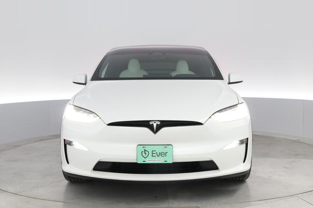 2022 Tesla Model X — photo 9 of 25