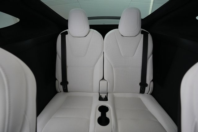2022 Tesla Model X — photo 20 of 25
