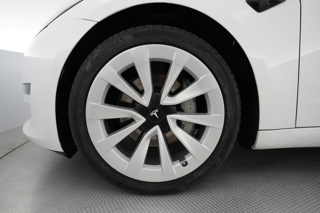 2022 Tesla Model 3 — photo 16 of 24