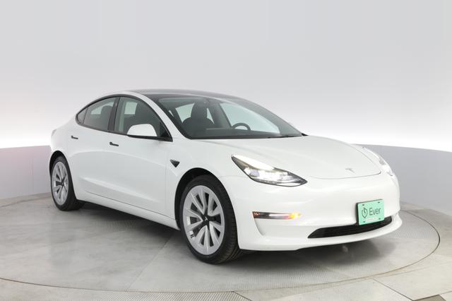 2022 Tesla Model 3 — photo 10 of 24