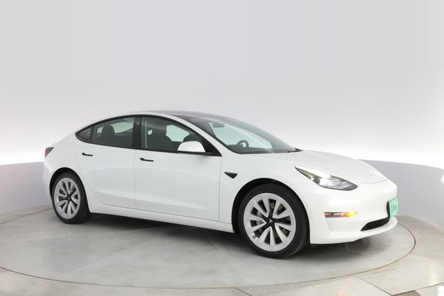 2022 Tesla Model 3 — photo 11 of 24