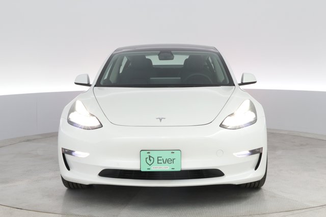 2022 Tesla Model 3 — photo 9 of 24