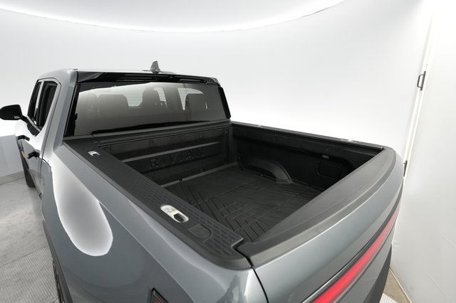 2024 Rivian R1T — photo 6 of 22