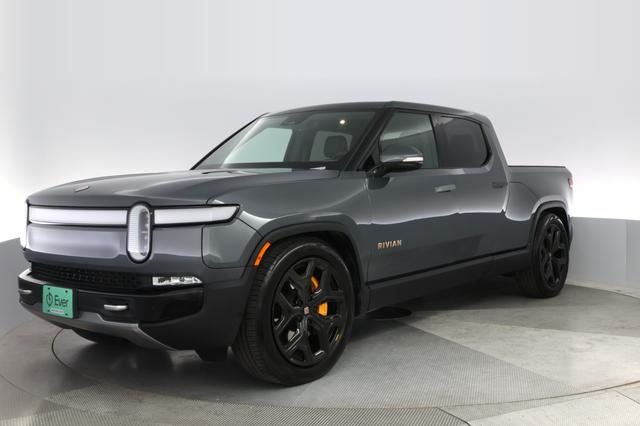 2024 Rivian R1T — VIN 7FCTGAAL7RN032154