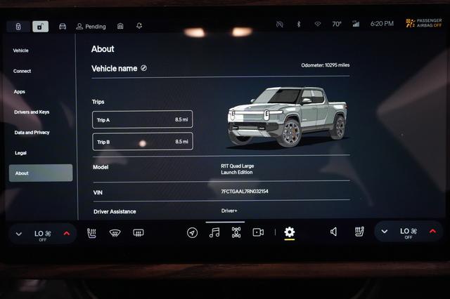 2024 Rivian R1T — photo 5 of 22